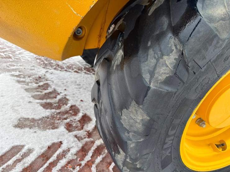 2019-deere-244l-image-14