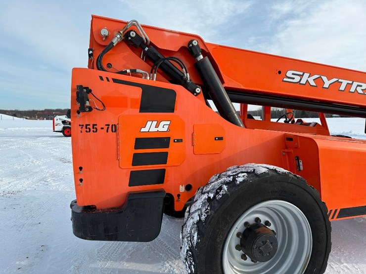 2018-sky-trak-10054-image-15