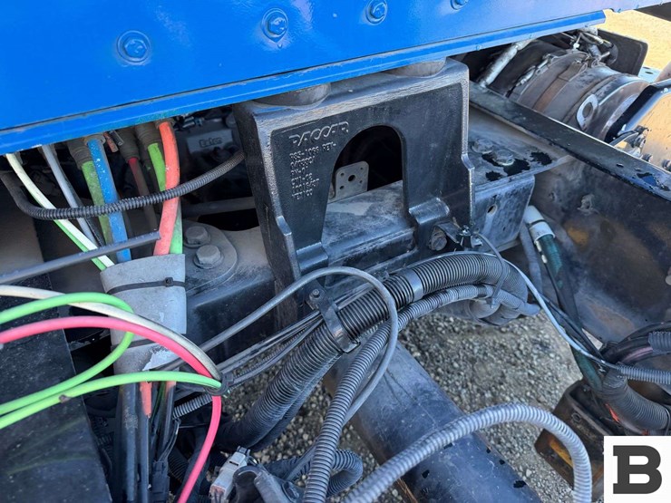 2015-kenworth-t800-image-14