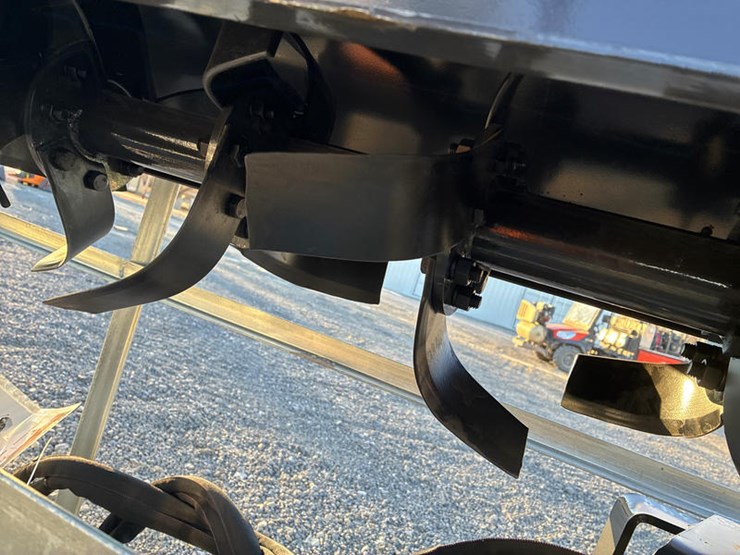 #115394-•-wolverine-mt-tiller-image-5