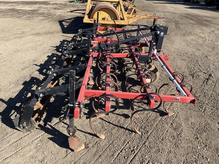 unverferth-perfecta-3-pt-3-row-60"-cultivator-image-4