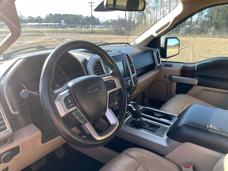 2016-ford-f150-lariat-image-11