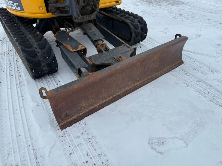 2018-deere-35g-image-30