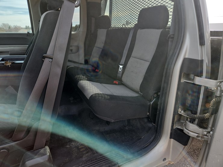 2009-gmc-3500-image-21