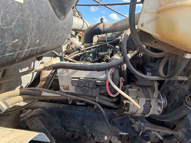 1999-international-4700-image-34