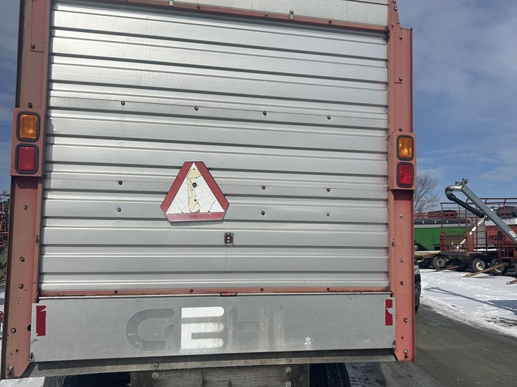 2024-gehl-980-image-4