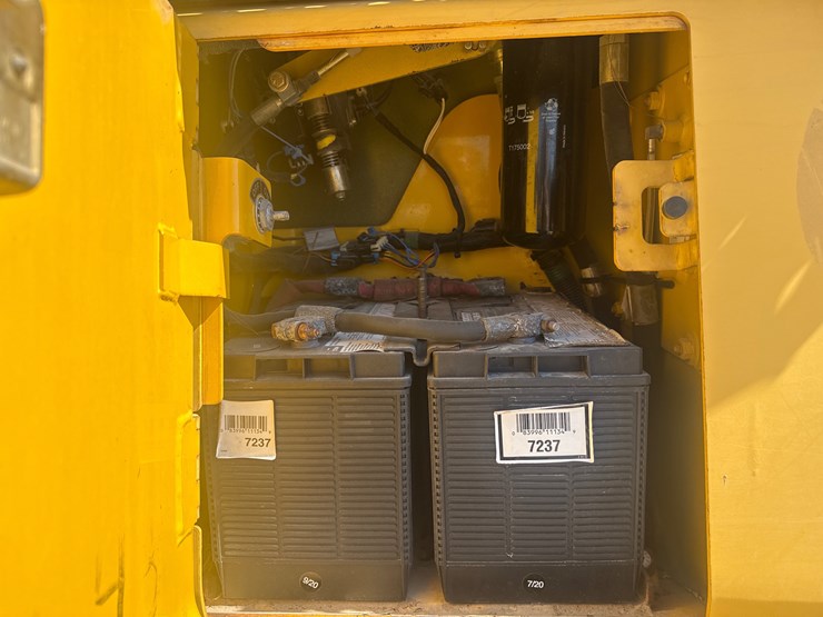 2002-deere-650h-lgp-image-14