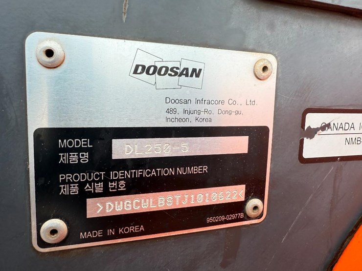 2018-doosan-dl250-5-image-69