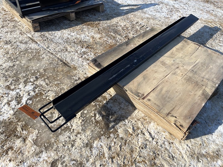 #2511-•-pair-of-new-kc-light-duty-fork-extensions-image-1