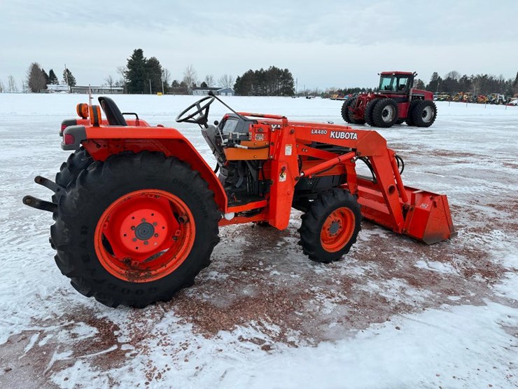 kubota-la480-image-4