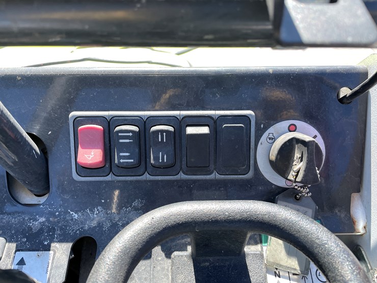 2024-bobcat-mt100-image-32