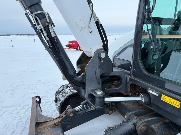 bobcat-e85-image-37