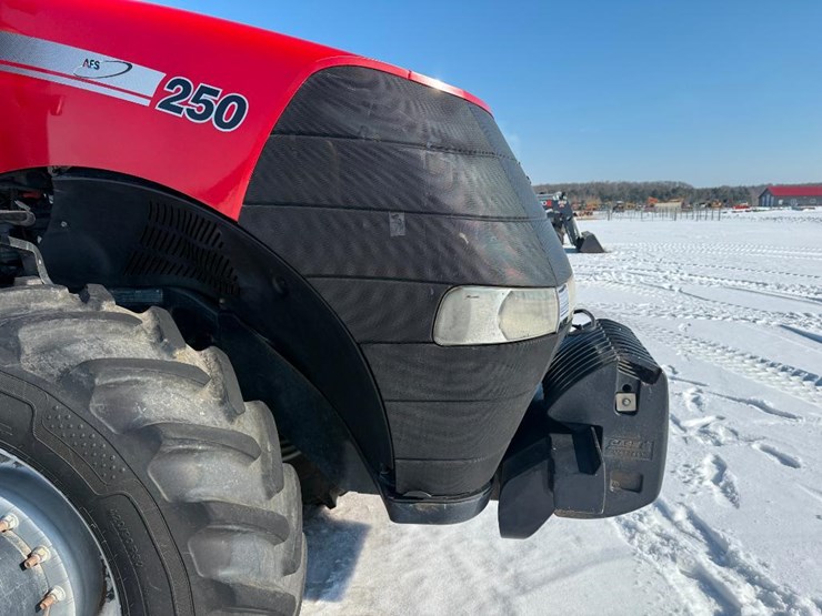 case-ih-magnum-250-image-30