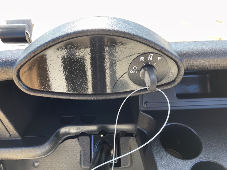 #204-•-2020-ez-go-rxv-electric-golf-cart-image-29