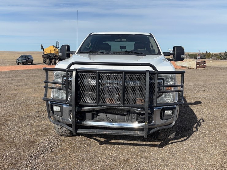 2020-ford-f350-image-2