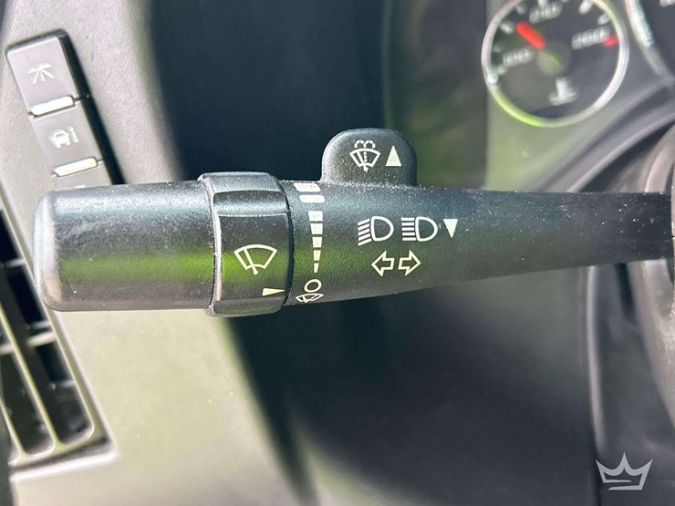 2017-chevrolet-express-3500-image-16