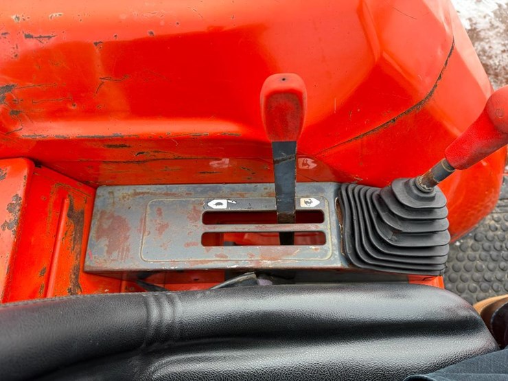 kubota-la480-image-46