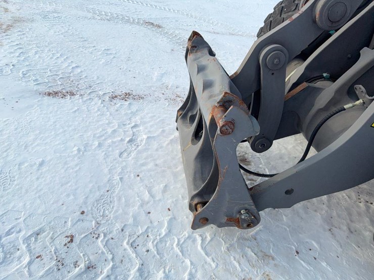 2015-volvo-l90g-image-31