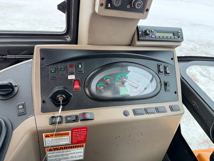 case-570n-xt-image-48