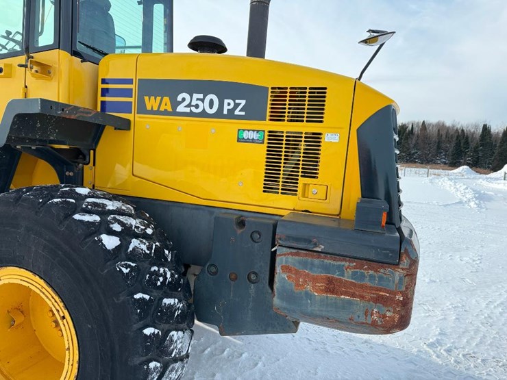 2011-komatsu-wa250pz-6-image-22