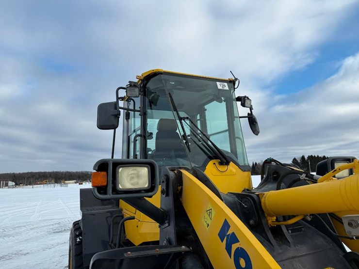 komatsu-wa320-7-image-14