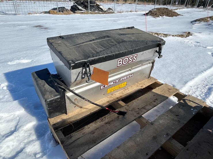 #4947-•-boss-exact-path-drop-salt-spreader-image-1
