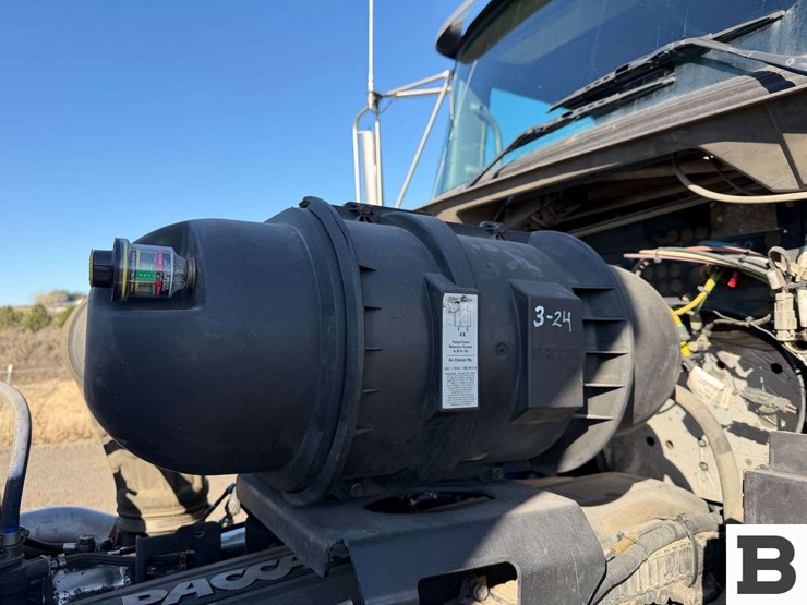 2015-kenworth-t800-image-44