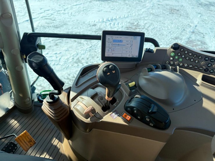 john-deere-6125r-image-62