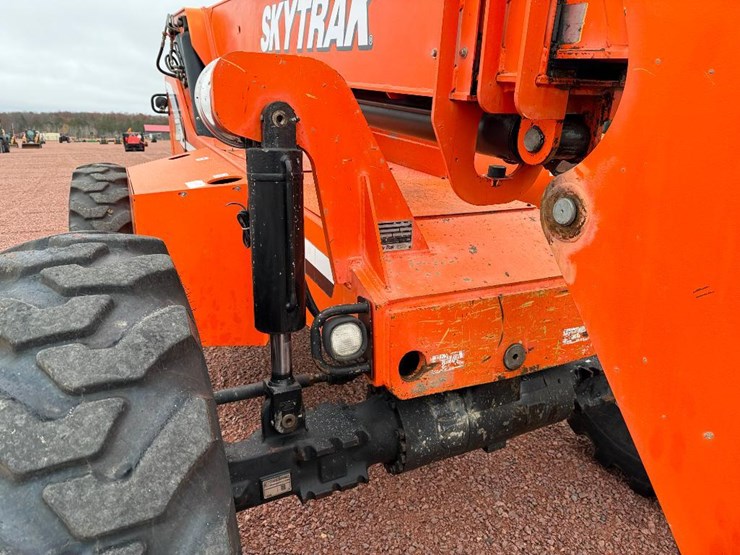 2006-sky-trak-8042-image-32