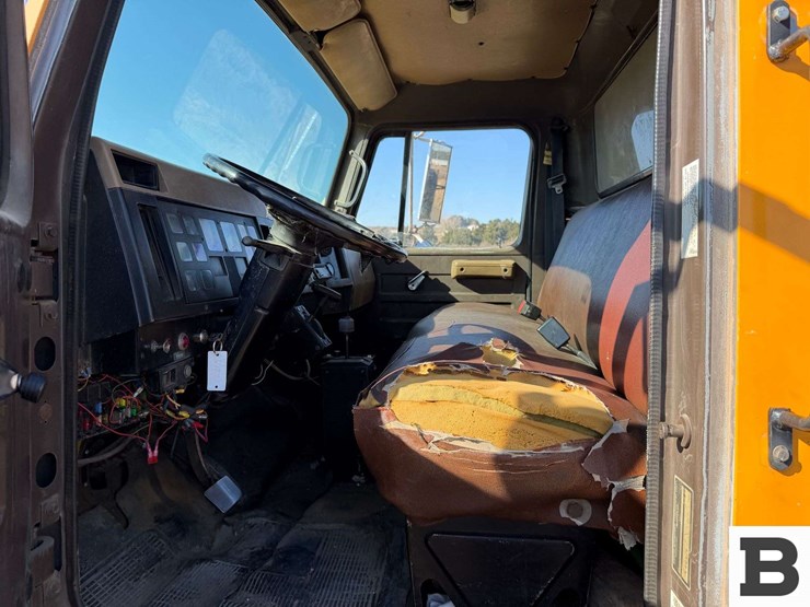 1991-international-4600-image-40