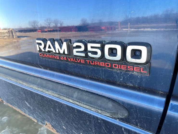 2001-dodge-ram-2500-image-9