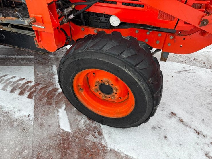 kubota-l4350-image-9