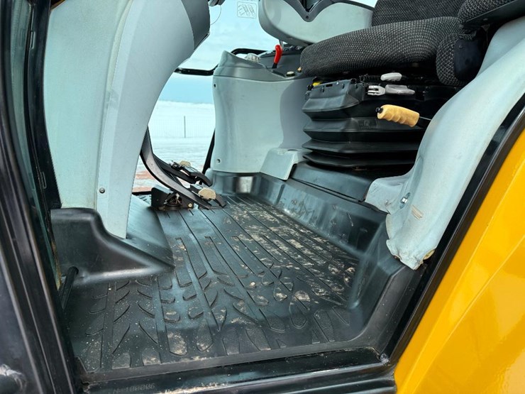 challenger-mt545b-image-45