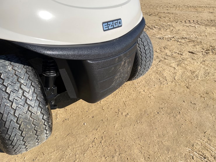 #204-•-2020-ez-go-rxv-electric-golf-cart-image-13