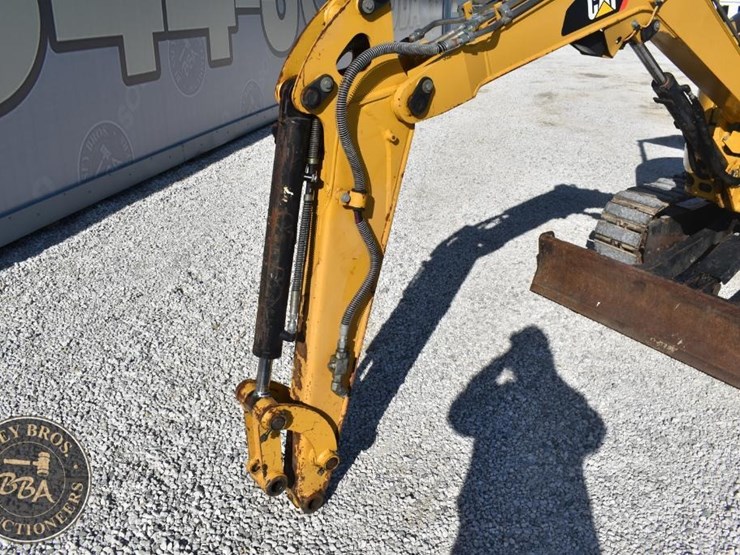 2015-caterpillar-303e-cr-image-22