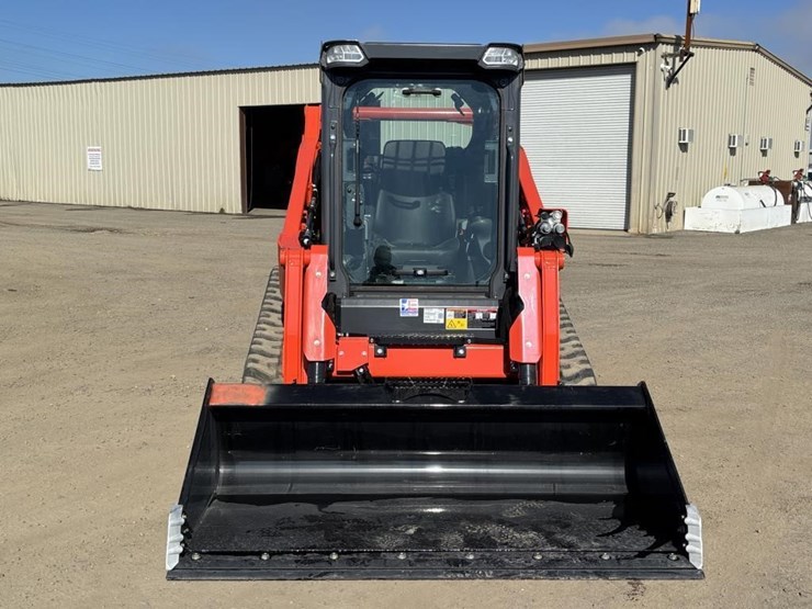 2024-kubota-svl75-3-image-6