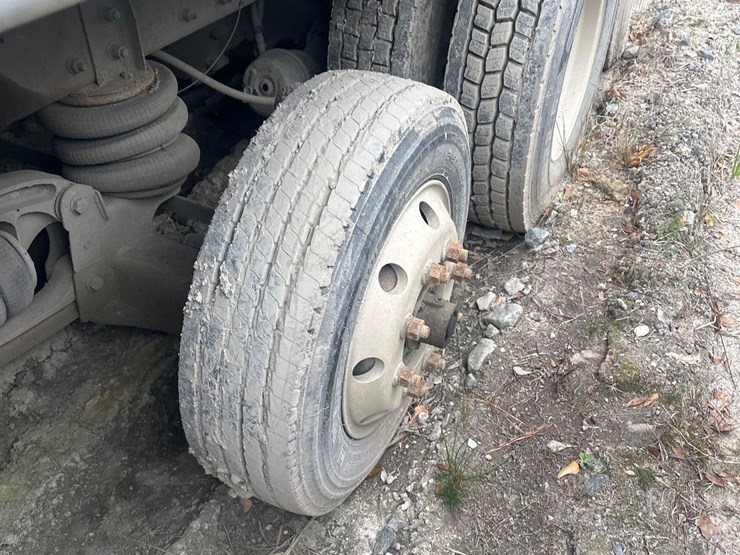 2015-kenworth-t370-image-7