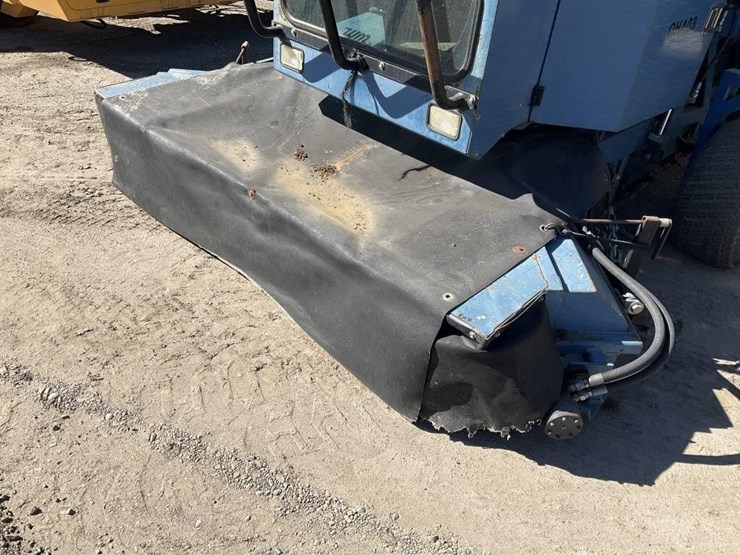 weiss-mcnair-magnum-x-s.p.-nut-harvester,-diesel-image-10