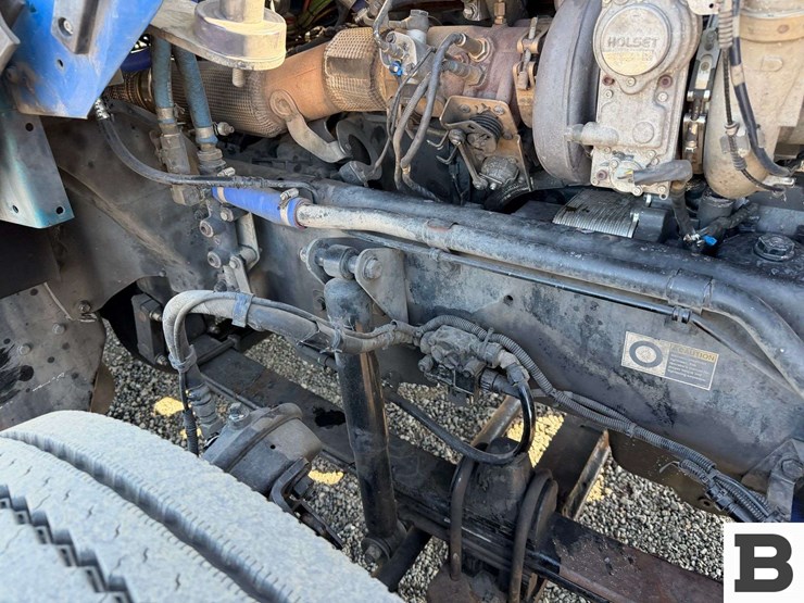 2015-kenworth-t800-image-52