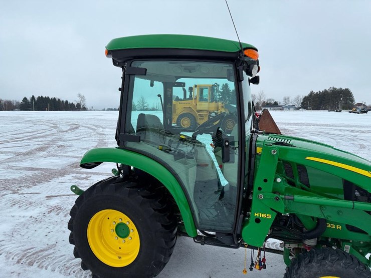john-deere-3033r-image-19