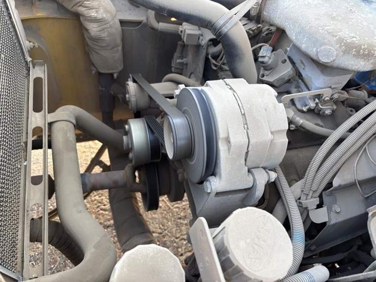 2000-yale-2000-image-27