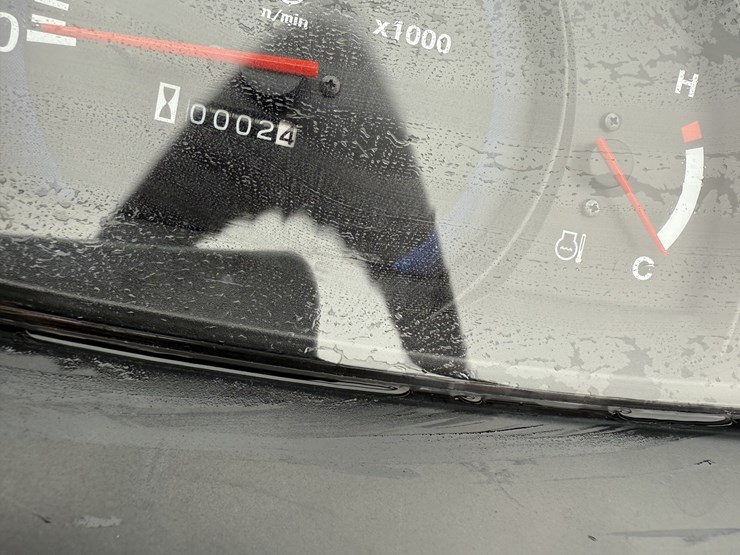 2025-kubota-l2502hst-image-9