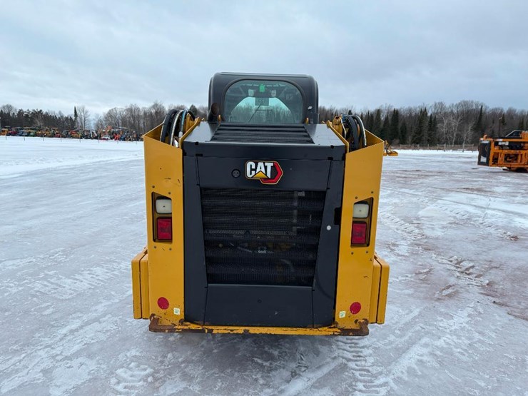 2022-caterpillar-246d3-image-5