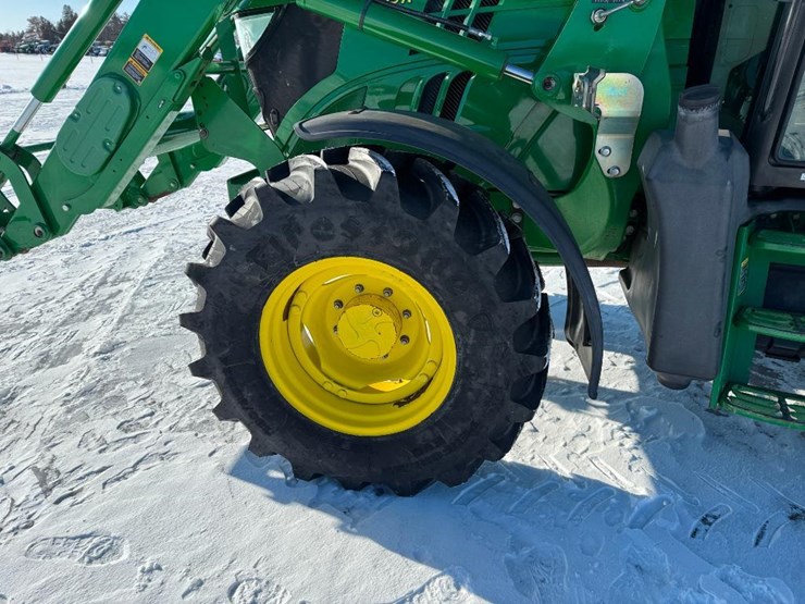 john-deere-6125r-image-12