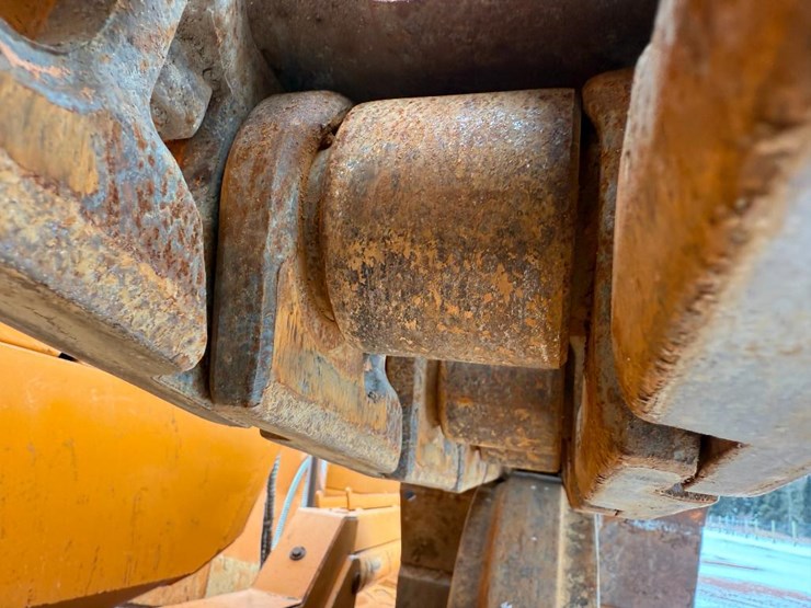 2011-case-1650l-xlt-image-26