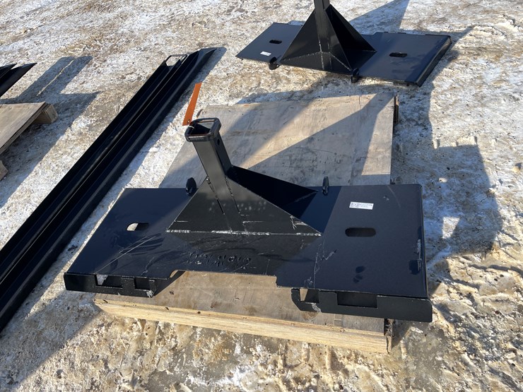 #2509-•-new-kc-skid-steer-2"-hitch-receiver-image-2