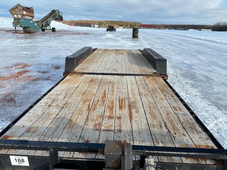 #168-•-lot-168-image-25