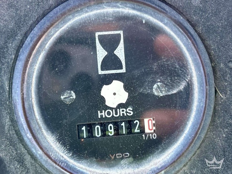 1992-deere-210c-image-6