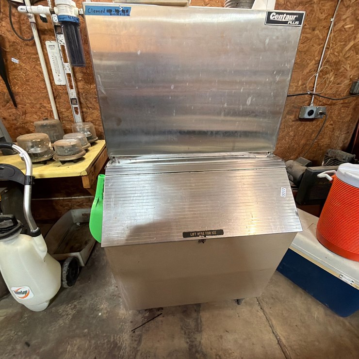 #17 • CENTAUR ICE MAKER