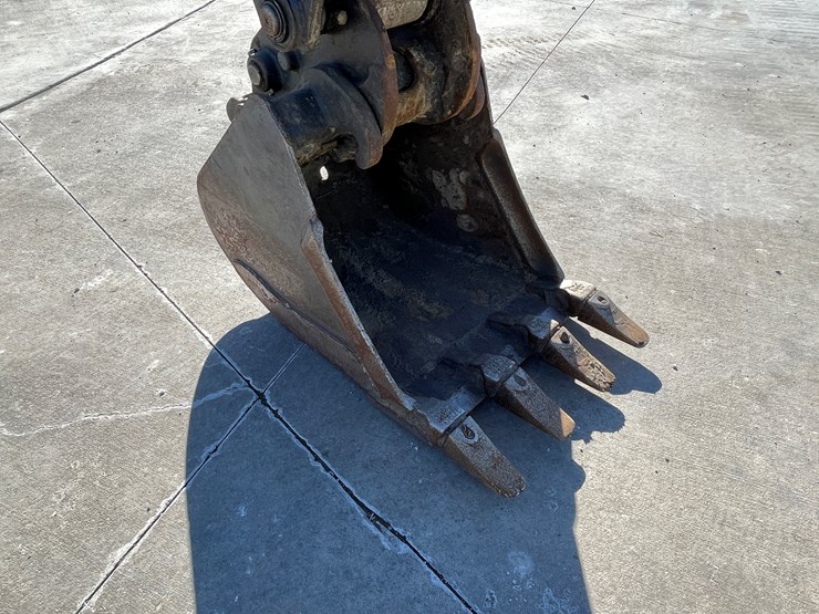 2021-bobcat-e32i-image-10